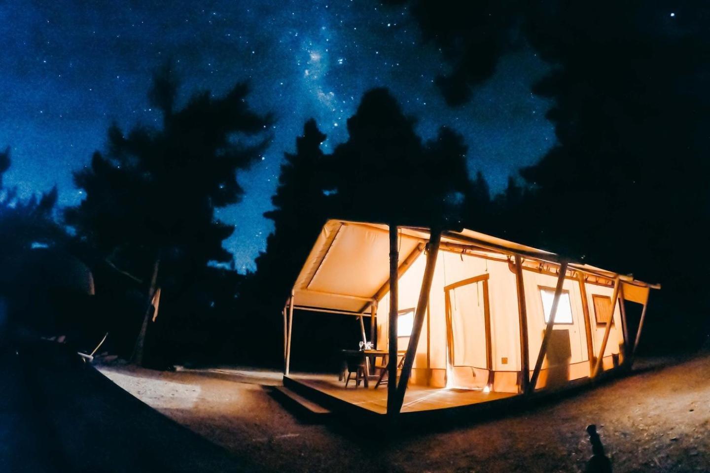 The Camp - Lake Hawea Buitenkant foto